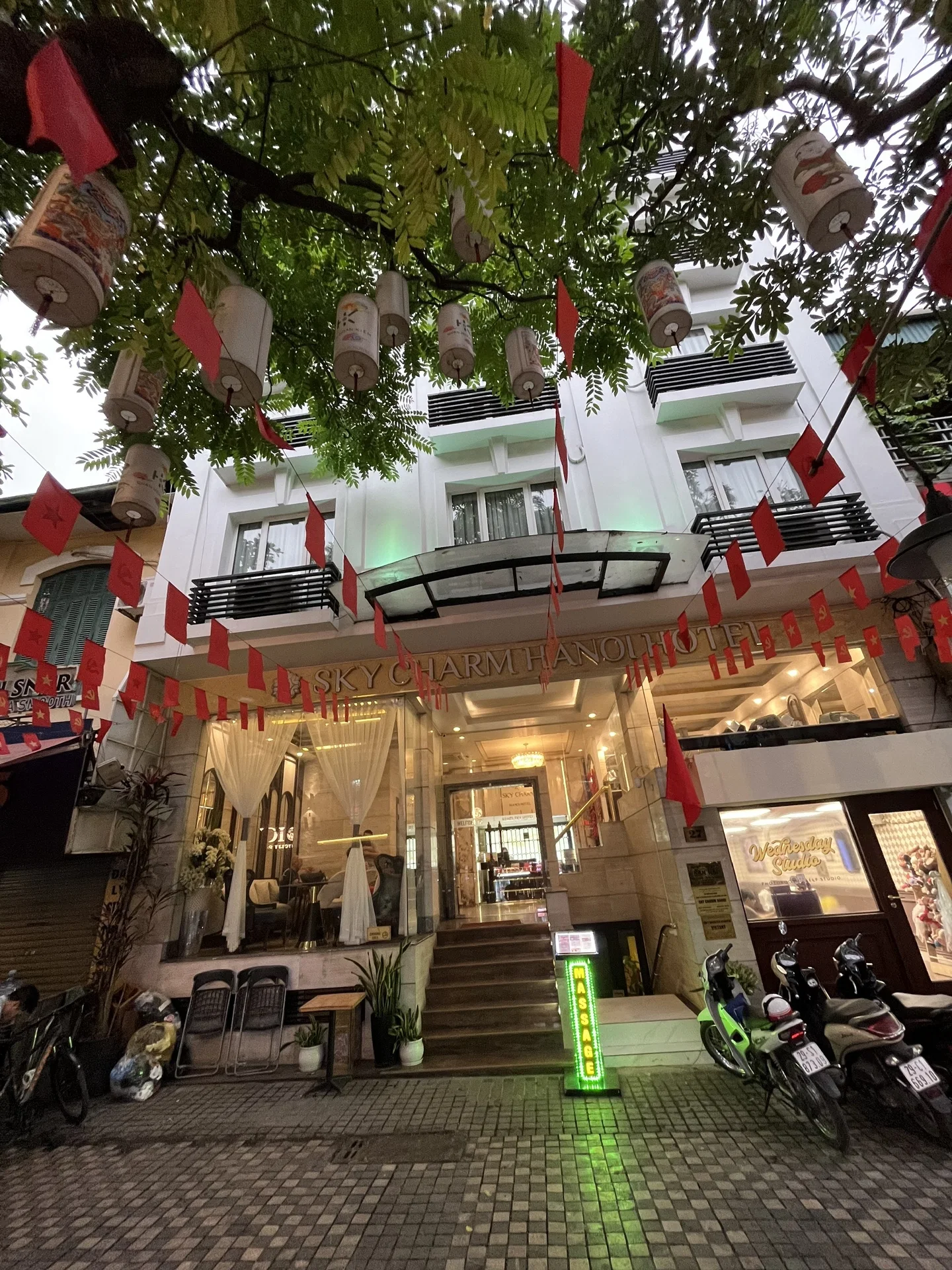 Sky Charm Hanoi Hotel