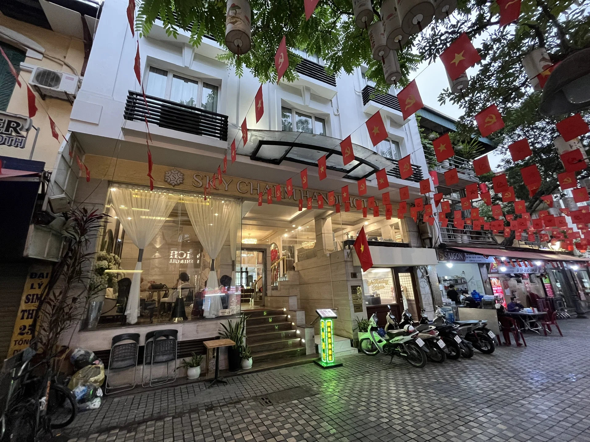 Sky Charm Hanoi Hotel gallery
