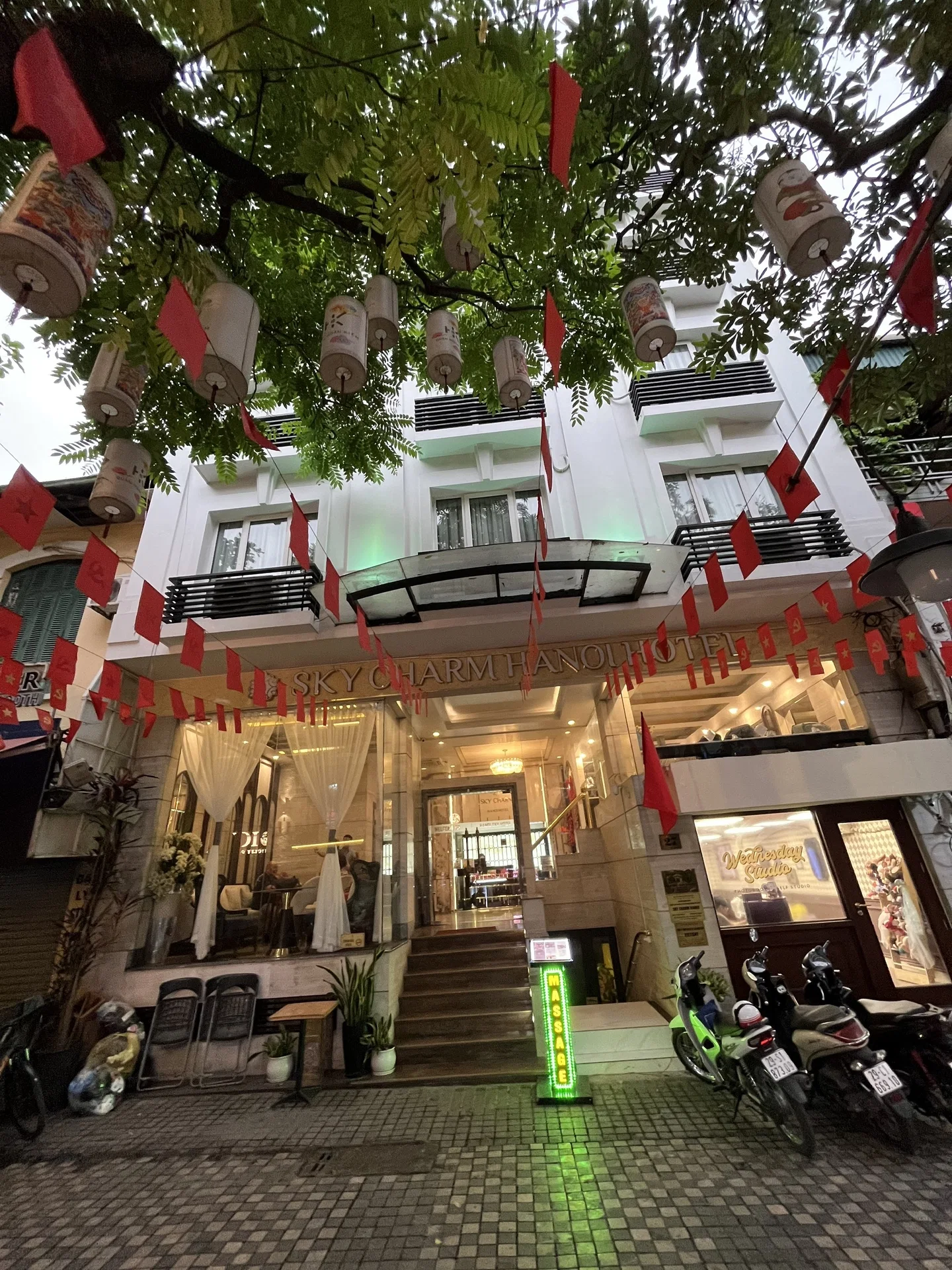 Sky Charm Hanoi Hotel gallery