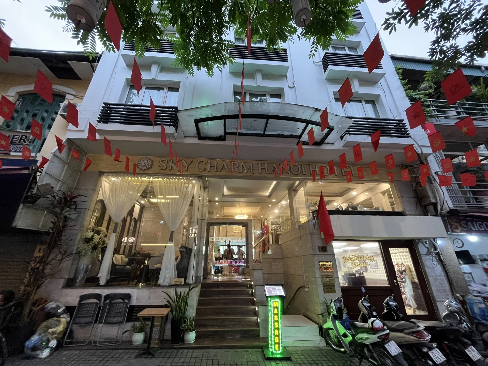 Sky Charm Hanoi Hotel gallery